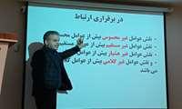 کلاس آموزشی مهارت های ارتباطی با تدریس دکتر جلال عبدی در بیمارستان سردار شهید سلیمانی
